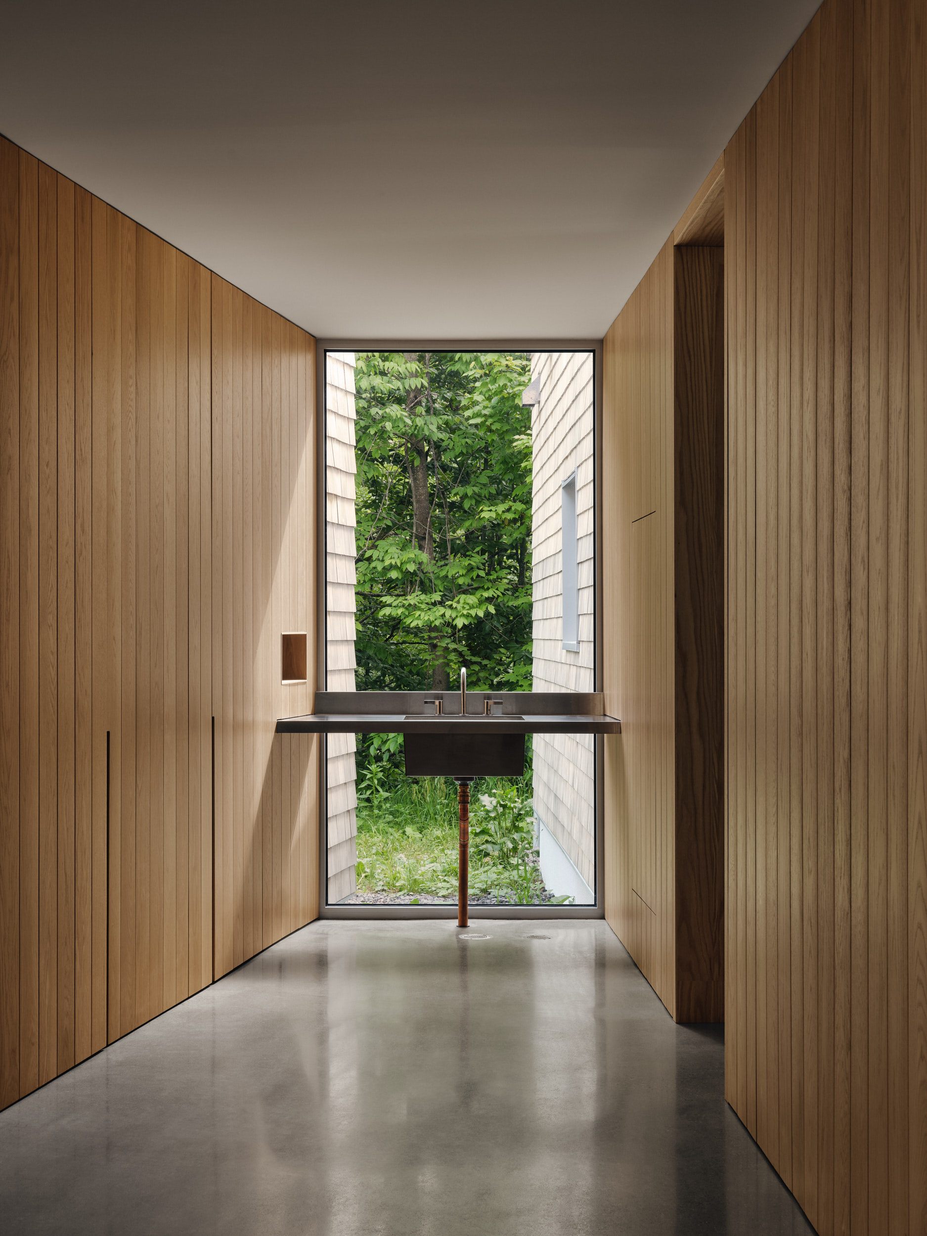 ADURRA-Waterhouse-by-Oyama-&-Julia-Manacas-©-Photo-Alex-Lesage (1)-min